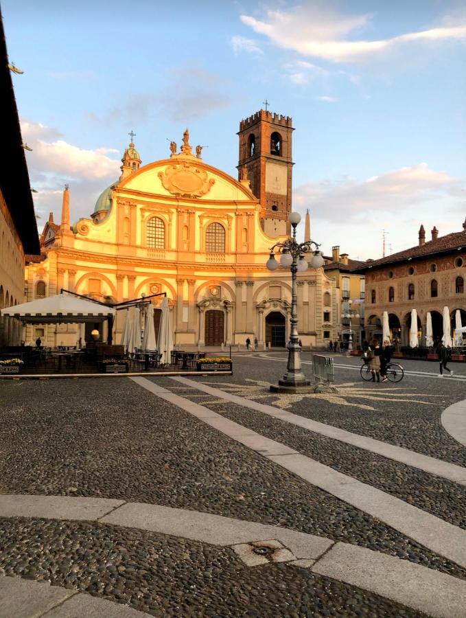 Emma Adiacente Piazza Ducale Apartment Vigevano